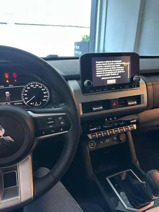 MITSUBISHI-TRITON-2025