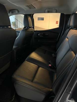 MITSUBISHI-TRITON-2025