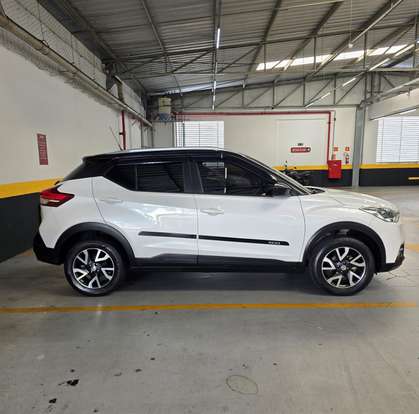 NISSAN-KICKS-2020