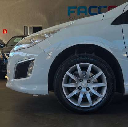 PEUGEOT-308-2012