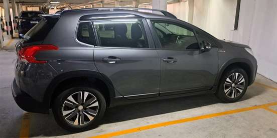 PEUGEOT-2008-2020
