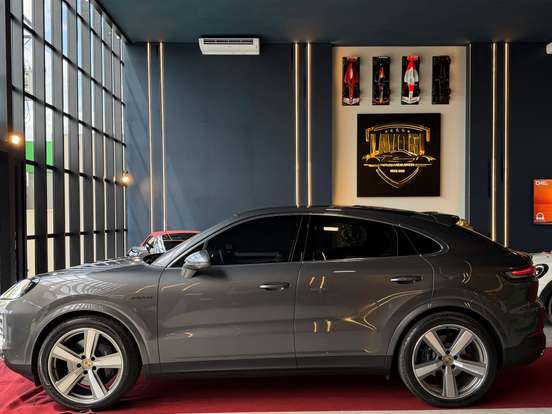 PORSCHE-CAYENNE-3.0 V6 E-HYBRID COUPÉ AWD TIPTRONIC S PORSCHE-CAYENNE-2025