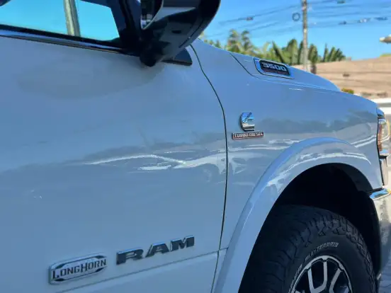 RAM-3500-6.7 I6 TURBO DIESEL LIMITED LONGHORN CD 4X4 AUTOMÁTICO RAM-3500-2022