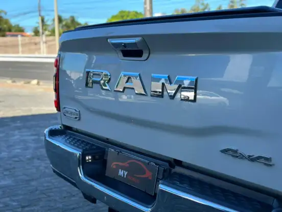 RAM-3500-6.7 I6 TURBO DIESEL LIMITED LONGHORN CD 4X4 AUTOMÁTICO RAM-3500-2022