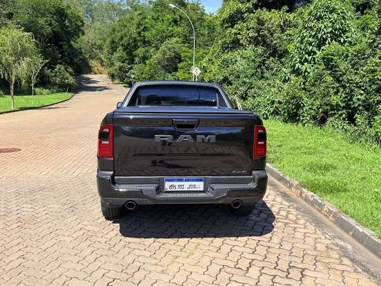 RAM-RAMPAGE-2.0 HURRICANE 4 TURBO GASOLINA R/T 4X4 AUTOMÁTICO RAM-RAMPAGE-2025