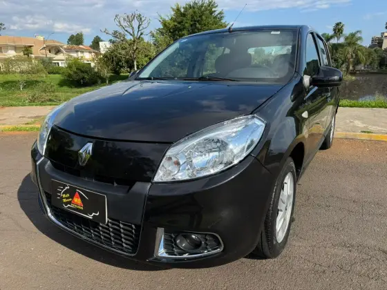 RENAULT SANDERO 1.6 PRIVILÉGE 16V FLEX 4P AUTOMÁTICO