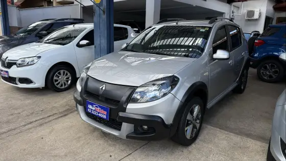 RENAULT SANDERO 1.6 STEPWAY 16V FLEX 4P AUTOMÁTICO