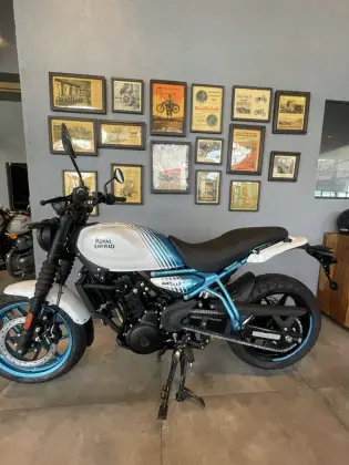 ROYAL ENFIELD GUERRILLA 450 
