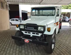 TOYOTA BANDEIRANTE 3.7 BJ50LV 4X4 TETO RIGIDO DIESEL 2P MANUAL TOYOTA BANDEIRANTE 3.7 BJ50LV 4X4 TETO RIGIDO DIESEL 2P MANUAL
