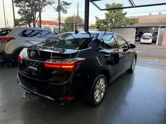 TOYOTA-COROLLA-1.8 GLI 16V FLEX 4P AUTOMÁTICO TOYOTA-COROLLA-2017