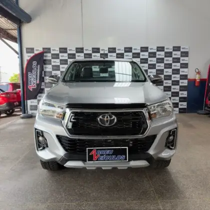 TOYOTA HILUX 2.8 SRV 4X4 CD 16V DIESEL 4P AUTOMÁTICO