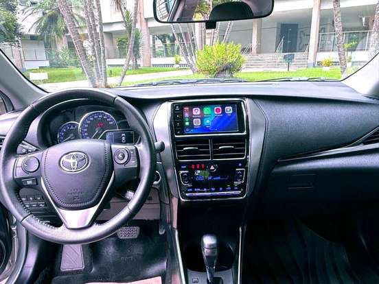 TOYOTA-YARIS-2022