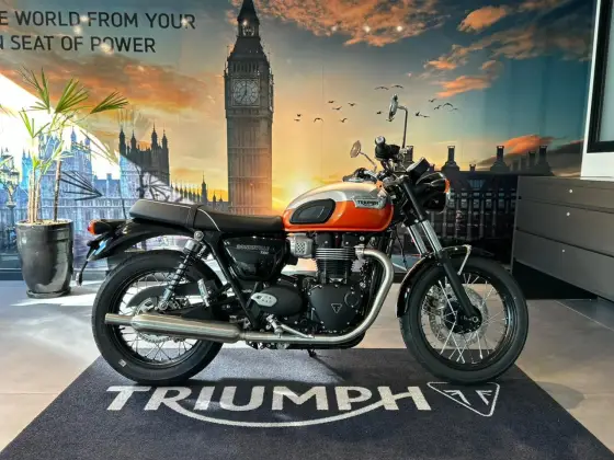 TRIUMPH BONNEVILLE T100 900 