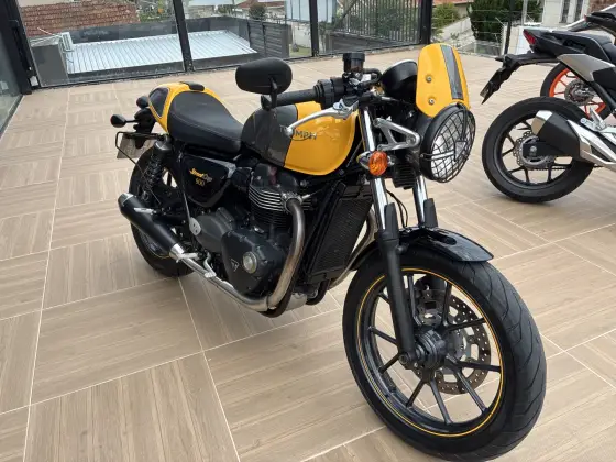 TRIUMPH STREET CUP 