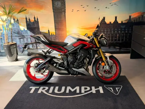 TRIUMPH STREET TRIPLE RS ABS 