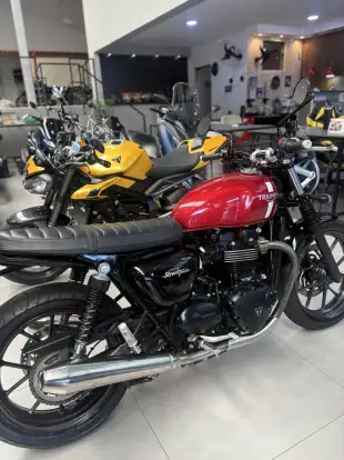 TRIUMPH-STREET TWIN-2017