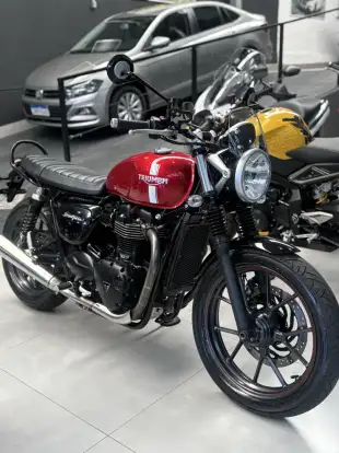TRIUMPH-STREET TWIN-2017