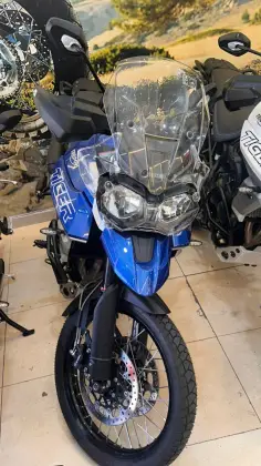 TRIUMPH TIGER 800 XCX 