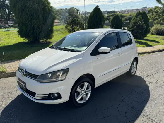 VOLKSWAGEN FOX 1.6 MI HIGHLINE 8V FLEX 4P MANUAL