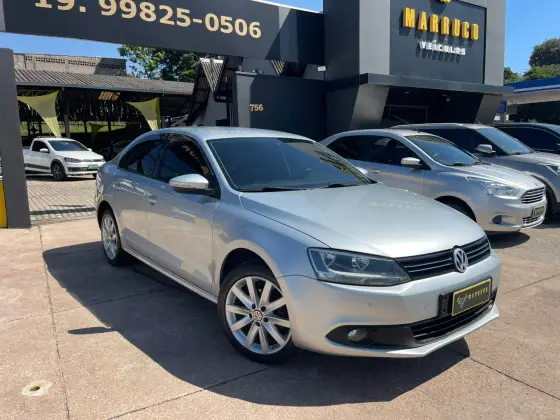 VOLKSWAGEN JETTA 2.0 COMFORTLINE FLEX 4P TIPTRONIC VOLKSWAGEN JETTA 2.0 COMFORTLINE FLEX 4P TIPTRONIC