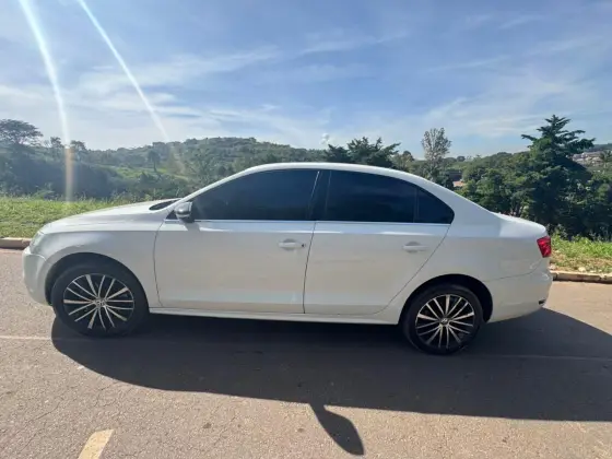 VOLKSWAGEN JETTA 2.0 TSI HIGHLINE 200CV GASOLINA 4P TIPTRONIC