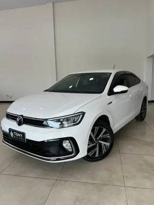VOLKSWAGEN VIRTUS 1.0 200 TSI HIGHLINE AUTOMÁTICO