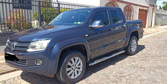VOLKSWAGEN-AMAROK-2010