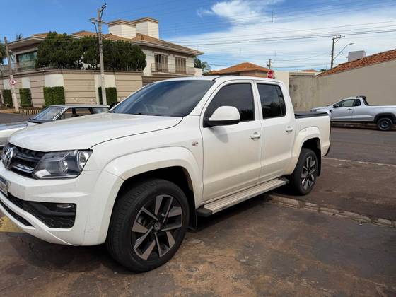 VOLKSWAGEN AMAROK 3.0 V6 TDI DIESEL COMFORTLINE CD 4MOTION AUTOMÁTICO