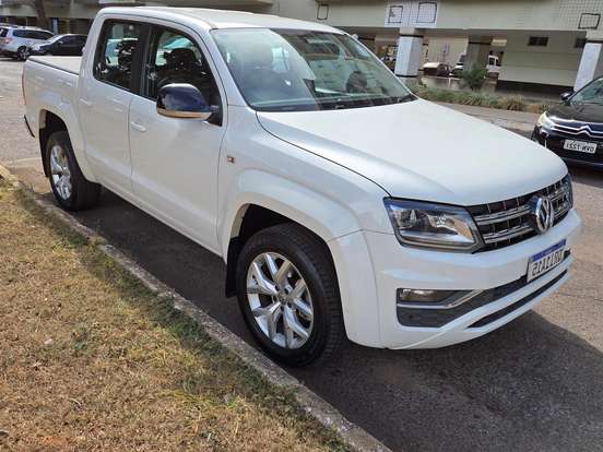 VOLKSWAGEN-AMAROK-2019