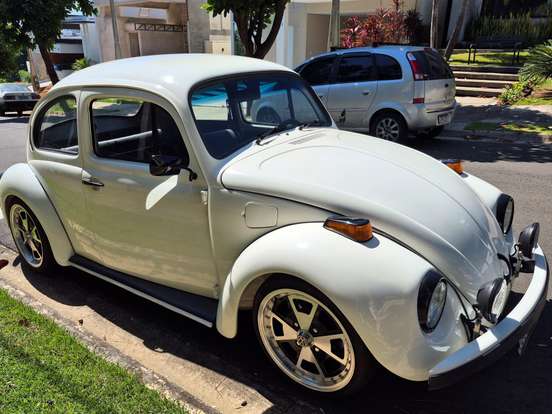 VOLKSWAGEN-FUSCA-1.3 8V GASOLINA 2P MANUAL VOLKSWAGEN-FUSCA-1985