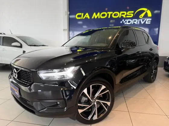 VOLVO XC40 1.5 T5 RECHARGE R-DESIGN GEARTRONIC