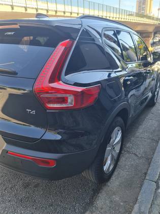 VOLVO XC40 2.0 T4 GASOLINA GEARTRONIC