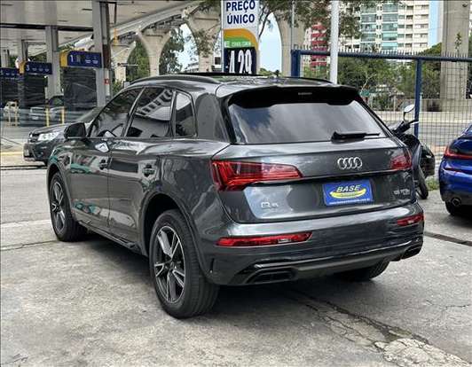 AUDI-Q5-2023