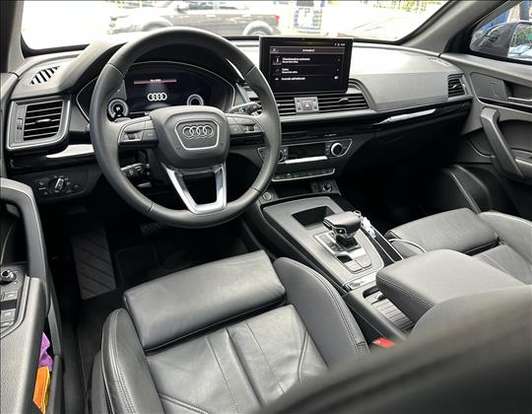 AUDI-Q5-2023
