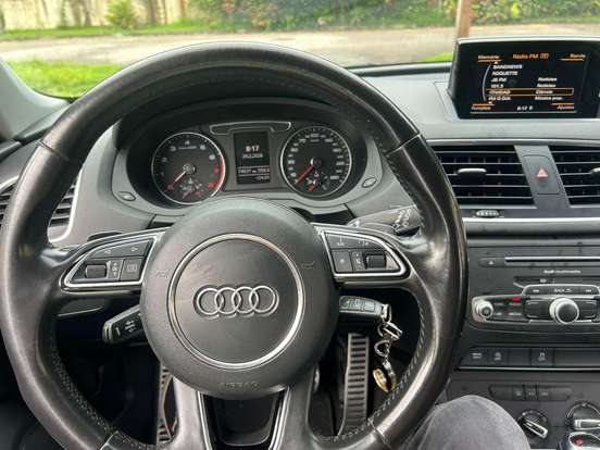 AUDI-Q3-2017