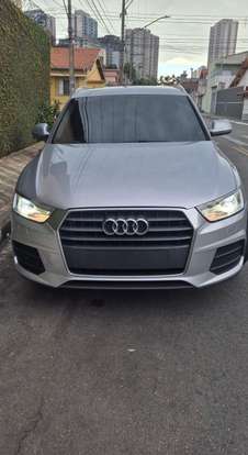 AUDI-Q3-2017