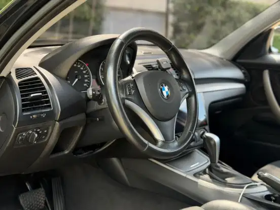 BMW-118i-2.0 UE71 16V GASOLINA 4P AUTOMÁTICO BMW-118i-2011
