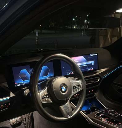 BMW-320i-2022