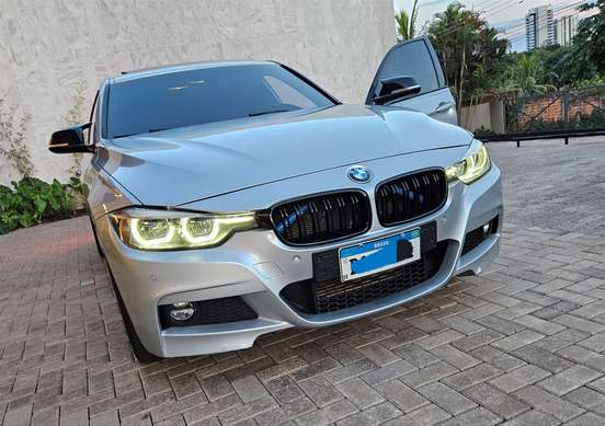 BMW-320i-2018