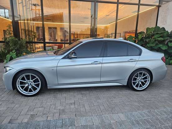 BMW-320i-2.0 M SPORT GP 16V TURBO ACTIVE FLEX 4P AUTOMÁTICO BMW-320i-2018