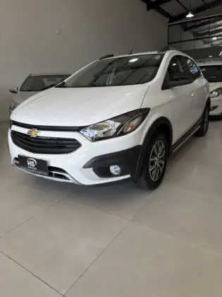 CHEVROLET ONIX 1.4 MPFI ACTIV 8V FLEX 4P AUTOMÁTICO