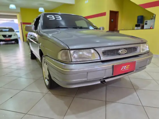 FORD VERSAILLES 1.8 GL 8V ÁLCOOL 2P MANUAL