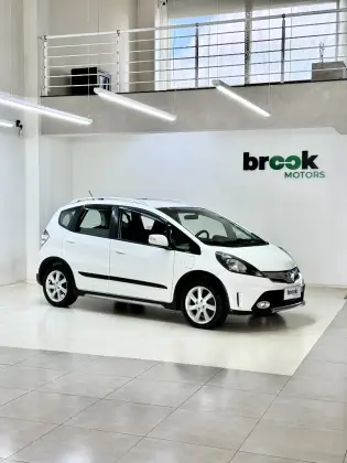 HONDA FIT 1.5 TWIST 16V FLEX 4P AUTOMÁTICO HONDA FIT 1.5 TWIST 16V FLEX 4P AUTOMÁTICO