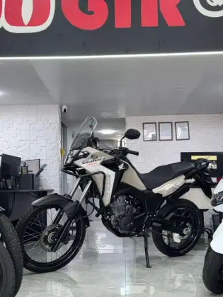 HONDA XRE 300 SAHARA ADVENTURE 