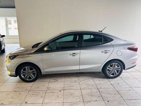 HYUNDAI-HB20S-2025