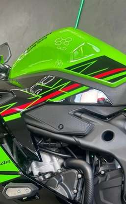 KAWASAKI-NINJA ZX-4R-2023