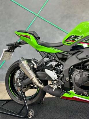 KAWASAKI-NINJA ZX-4R-2023