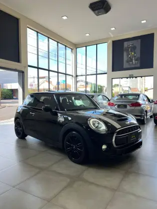 MINI COOPER 2.0 S TOP 16V TURBO GASOLINA 2P AUTOMÁTICO