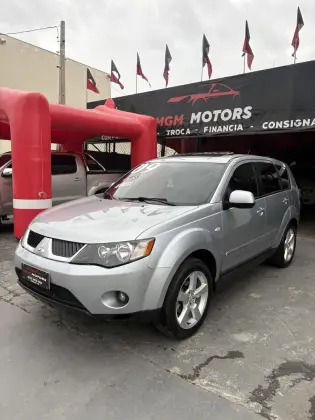 MITSUBISHI OUTLANDER 2.4 4X4 16V GASOLINA 4P AUTOMÁTICO