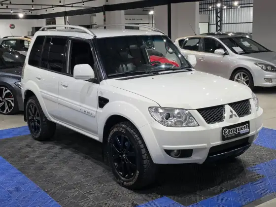MITSUBISHI PAJERO TR4 2.0 4X2 16V 140CV FLEX 4P AUTOMÁTICO